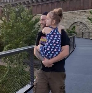 Meet your Posher, Dee